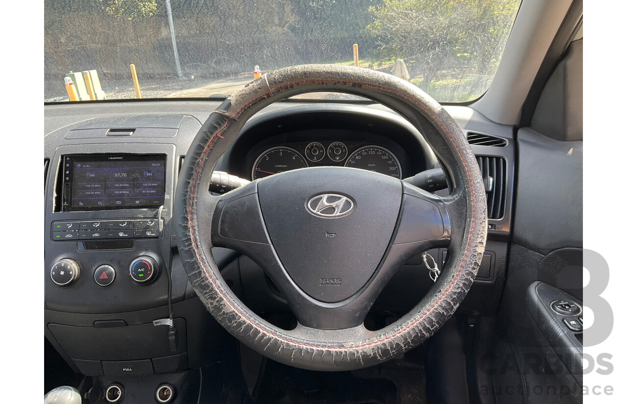05/2010 Hyundai I30 SX 1.6 CRDi FD MY10 5D Hatchback Silver Turbo Diesel 1.6L