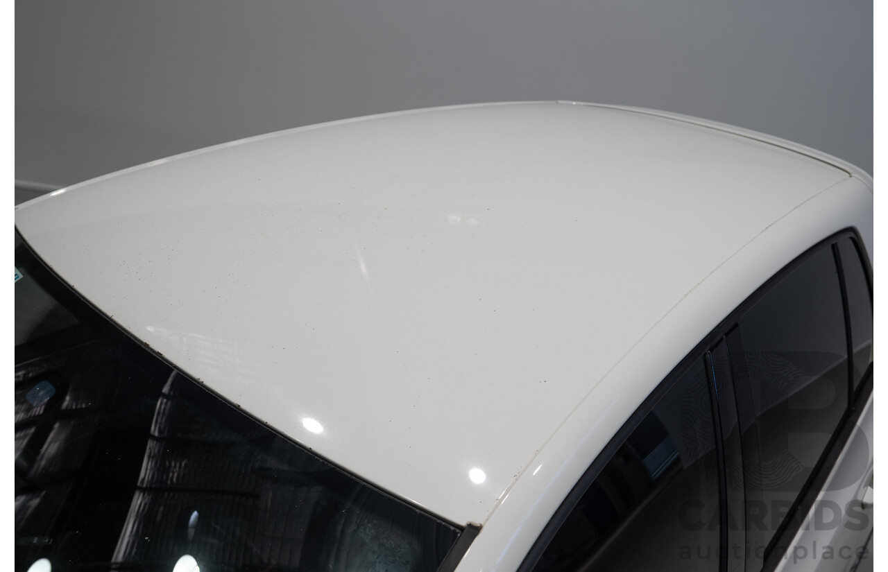 12/2012 Volkswagen Golf R (AWD) 1K MY13 5d Hatchback White Turbo 2.0L