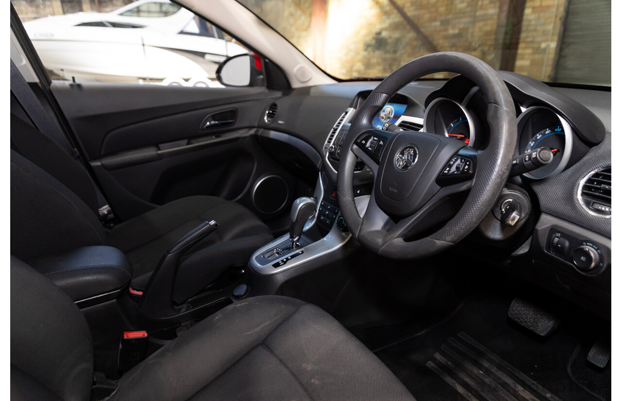 09/2014 Holden Cruze CD JH MY14 4d Sportwagon Red 1.8L