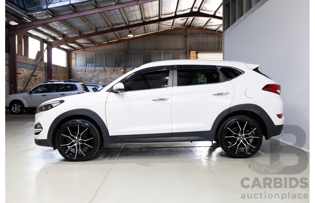 02/2016 Hyundai Tucson Elite R-SERIES (AWD) TLE 4d Wagon Polar White 2.0L