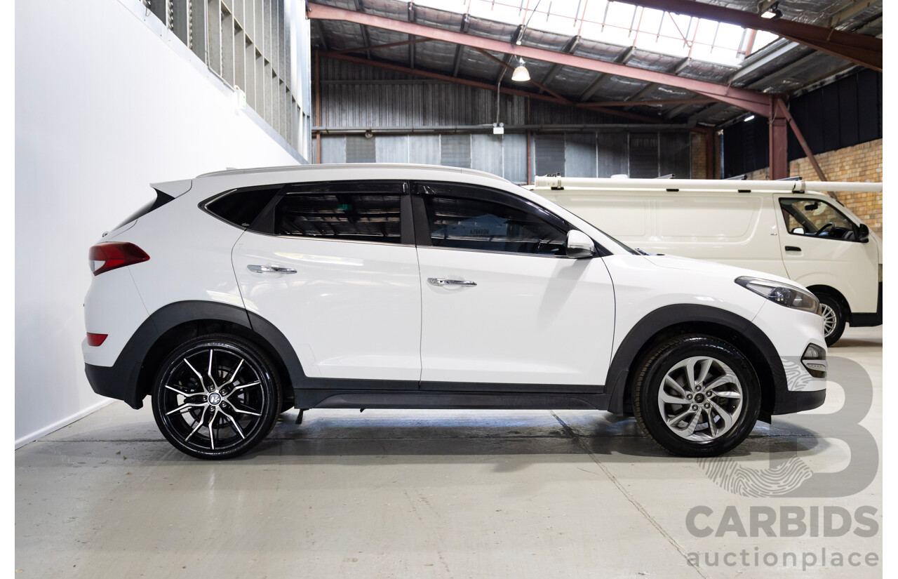 02/2016 Hyundai Tucson Elite R-SERIES (AWD) TLE 4d Wagon Polar White 2.0L