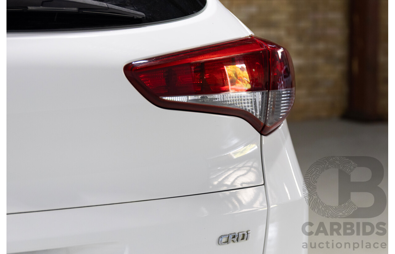 02/2016 Hyundai Tucson Elite R-SERIES (AWD) TLE 4d Wagon Polar White 2.0L