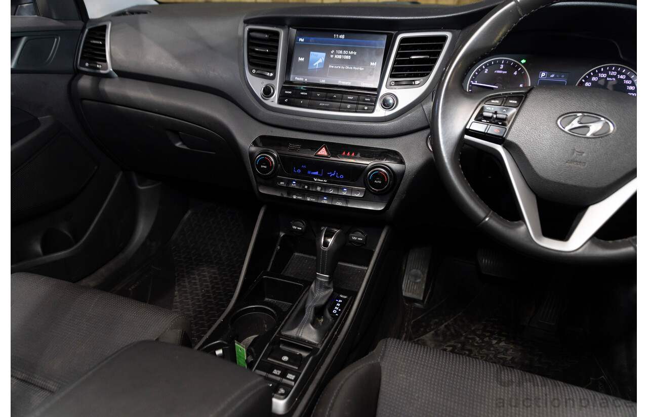 02/2016 Hyundai Tucson Elite R-SERIES (AWD) TLE 4d Wagon Polar White 2.0L