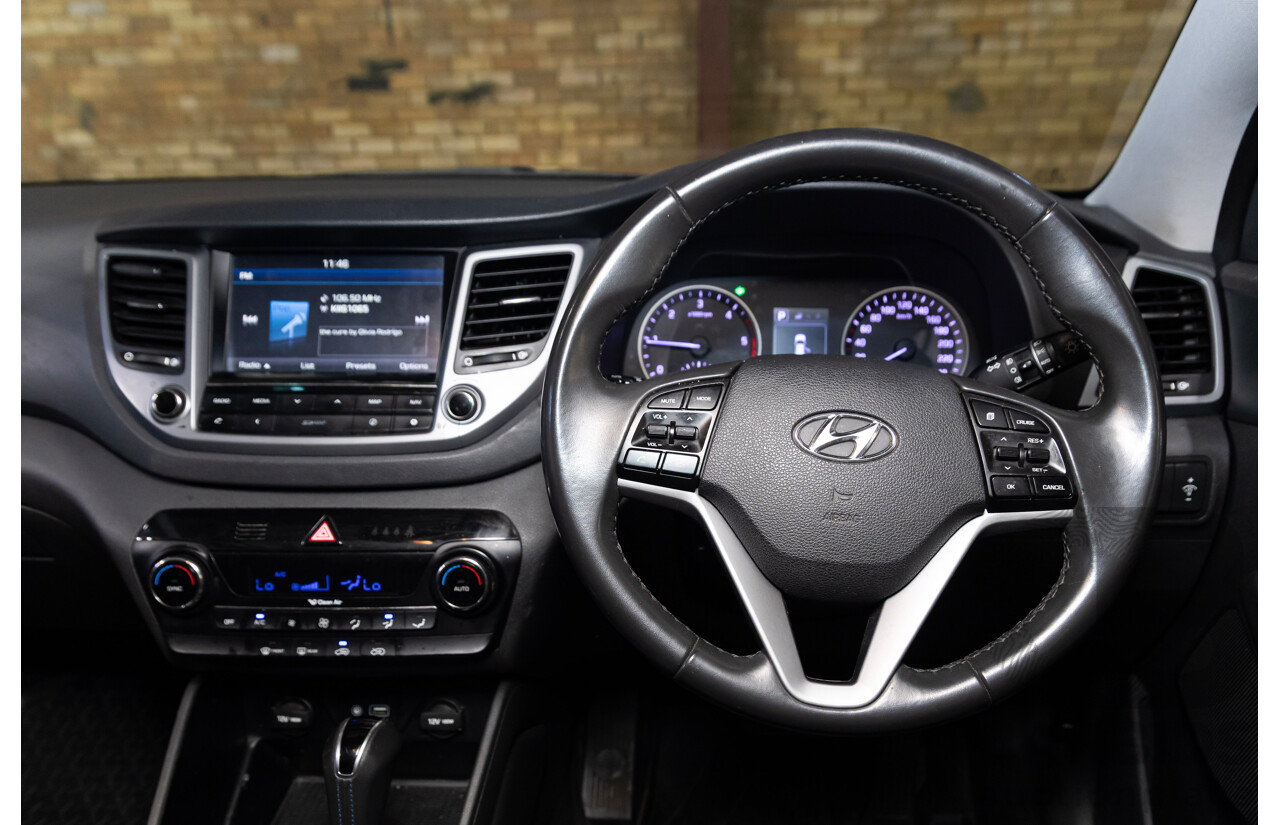 02/2016 Hyundai Tucson Elite R-SERIES (AWD) TLE 4d Wagon Polar White 2.0L