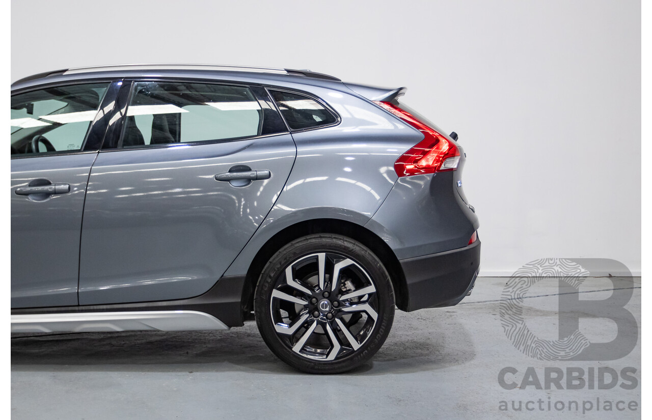 11/2016 Volvo V40 T5 Luxury Cross Country MY17 4D Wagon Osmium Grey Metallic 2.0L