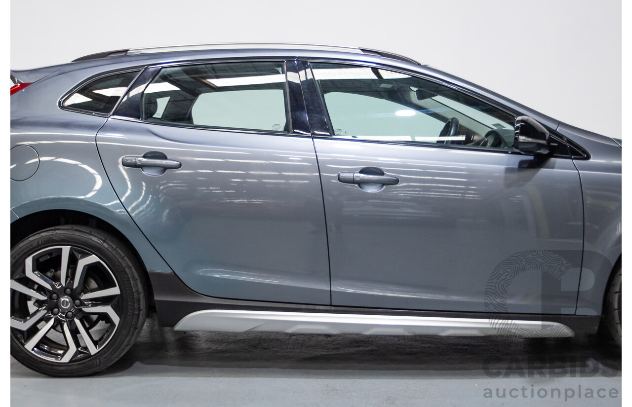 11/2016 Volvo V40 T5 Luxury Cross Country MY17 4D Wagon Osmium Grey Metallic 2.0L
