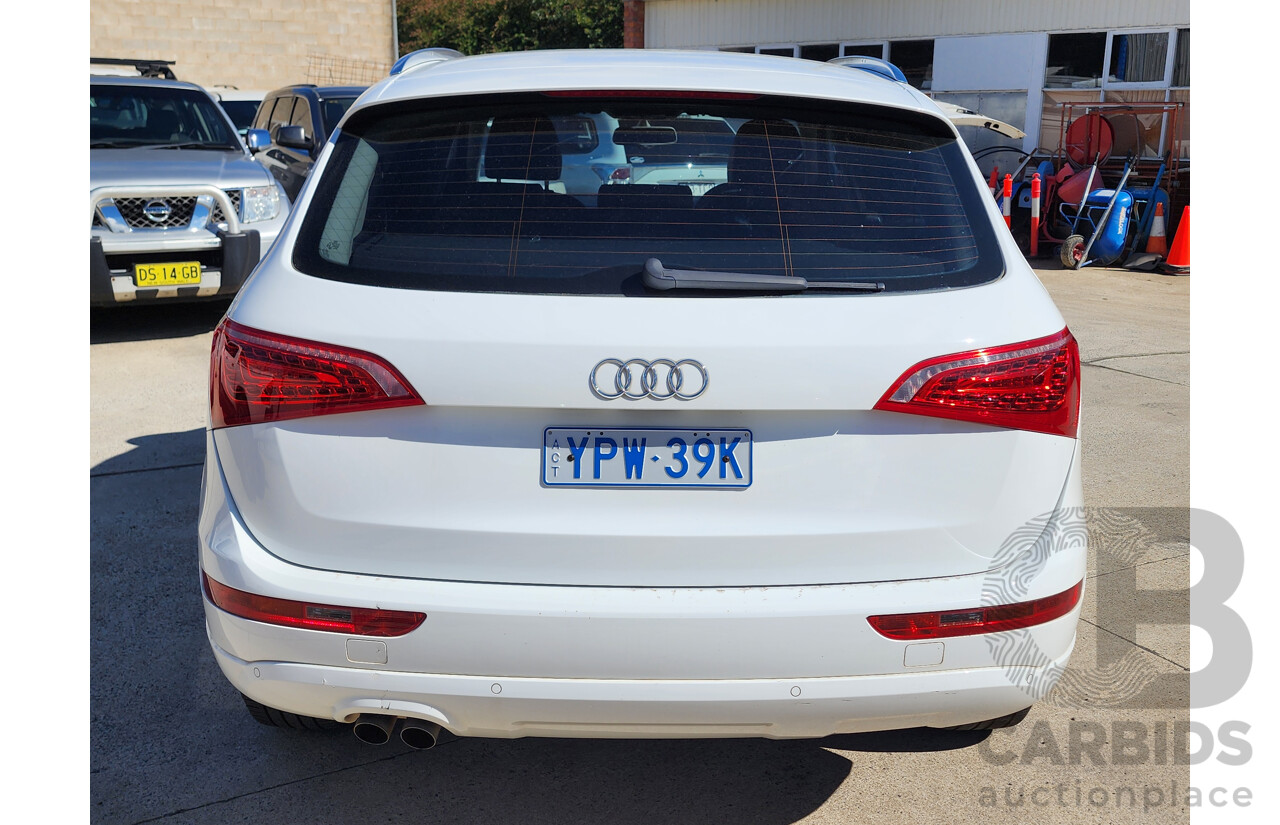 02/2011 Audi Q5 2.0 TDI Quattro 8R MY11 4d Wagon White 2.0L
