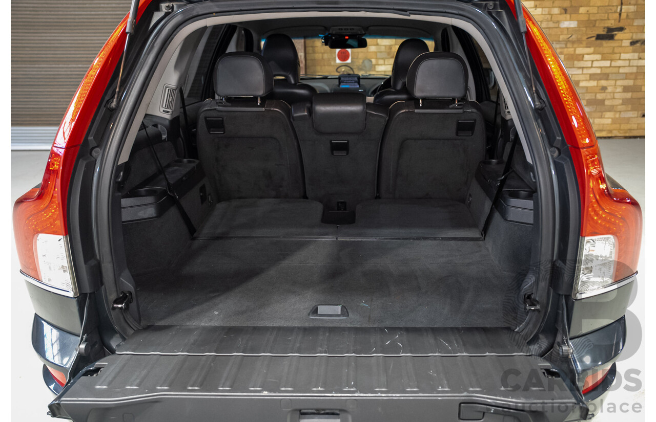 02/2014 Volvo XC90 3.2 Executive (AWD) MY14 4d Wagon Grey 3.2L - 7 Seater