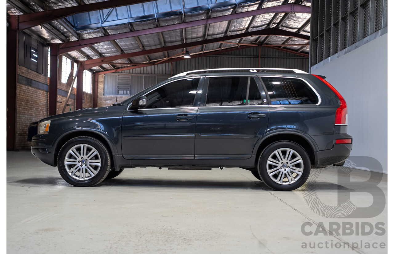 02/2014 Volvo XC90 3.2 Executive (AWD) MY14 4d Wagon Grey 3.2L - 7 Seater