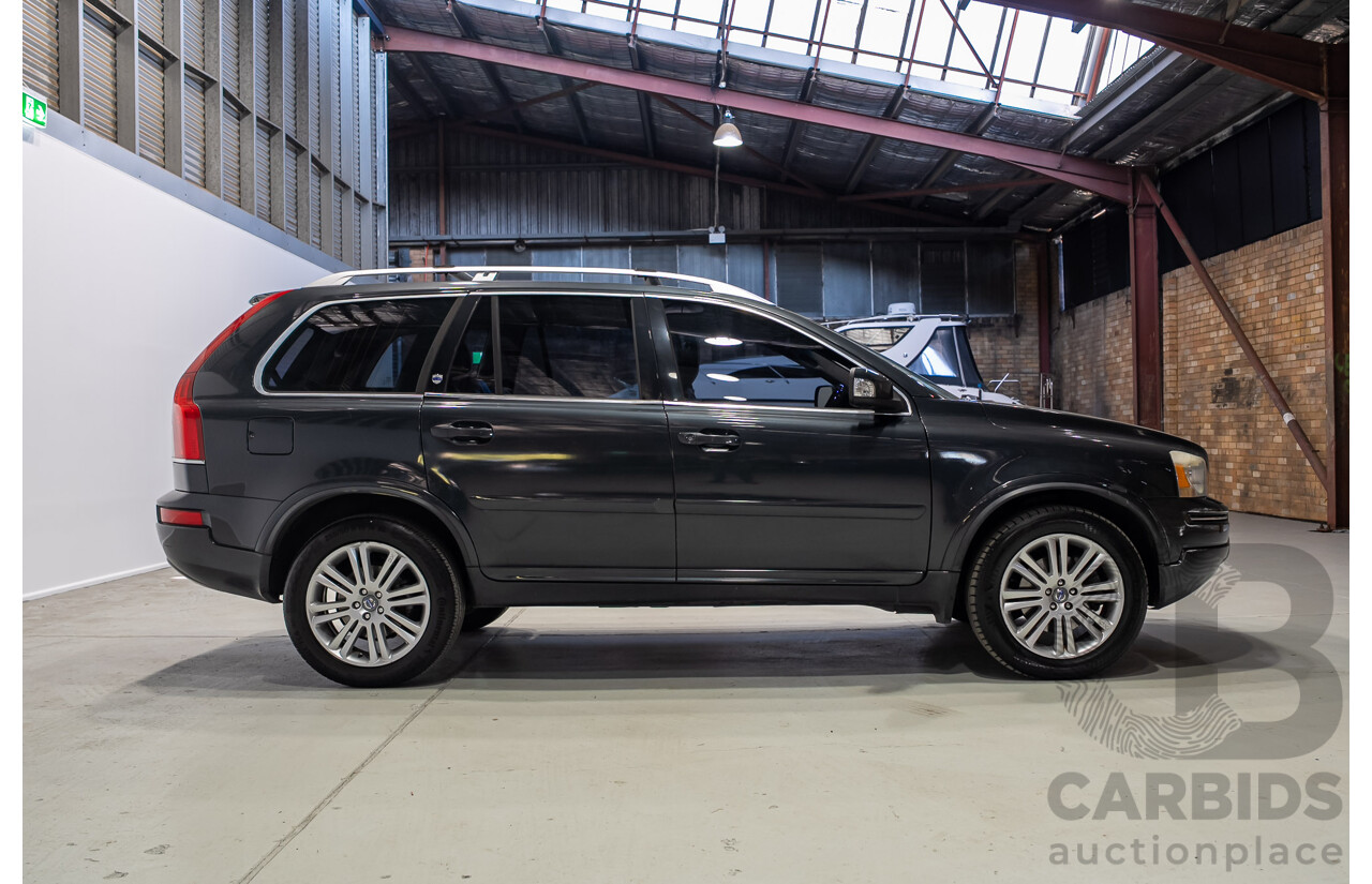 02/2014 Volvo XC90 3.2 Executive (AWD) MY14 4d Wagon Grey 3.2L - 7 Seater