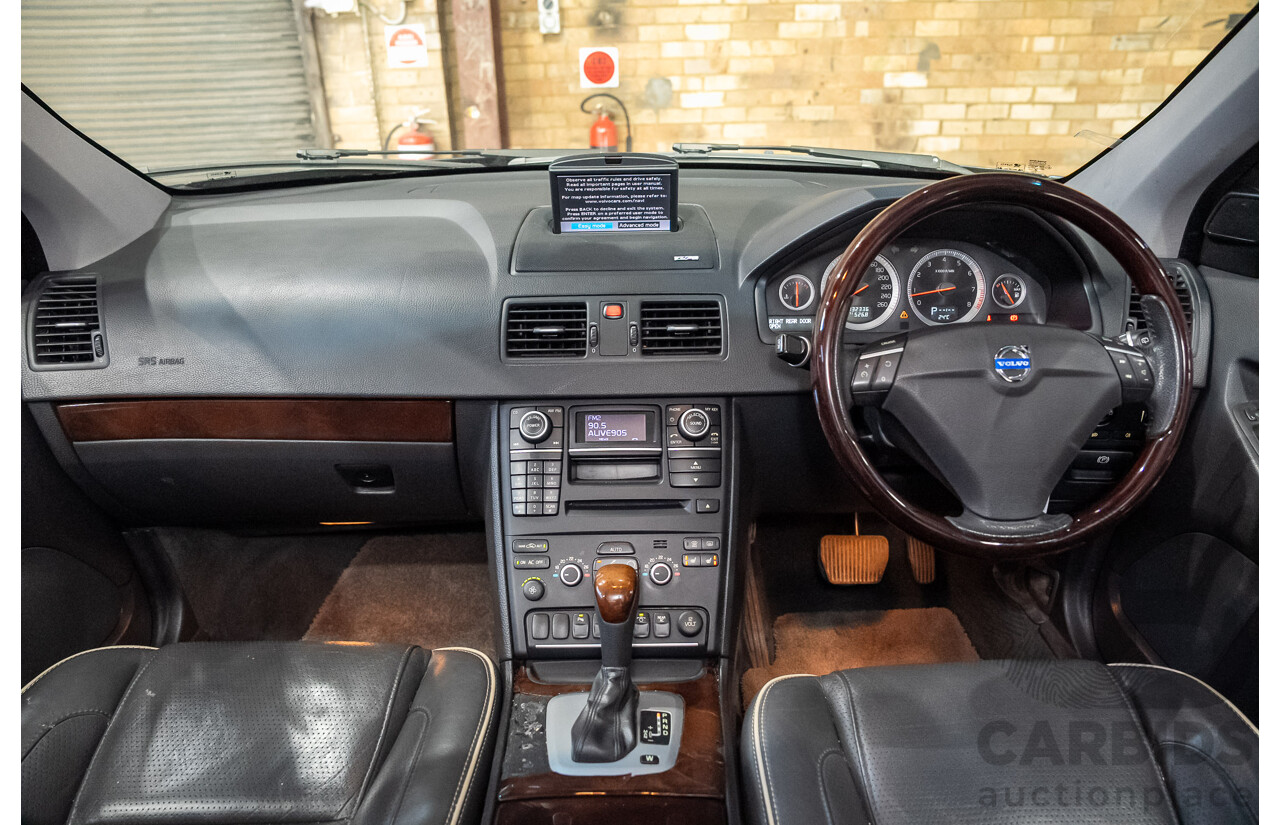 02/2014 Volvo XC90 3.2 Executive (AWD) MY14 4d Wagon Grey 3.2L - 7 Seater