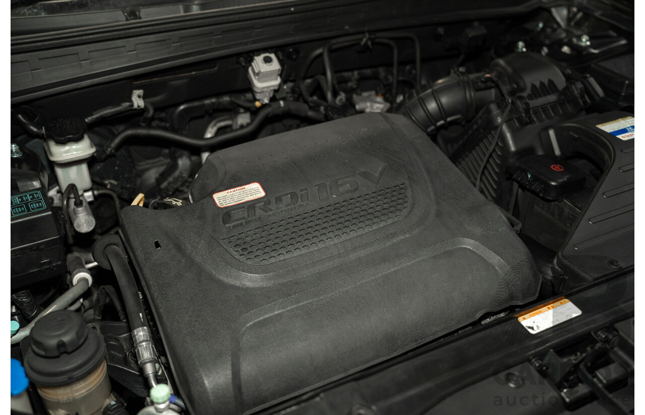 07/2012 Hyundai Santa Fe SLX CRDi (4x4) CM MY12 4d Wagon Black 2.2L 7 Seater