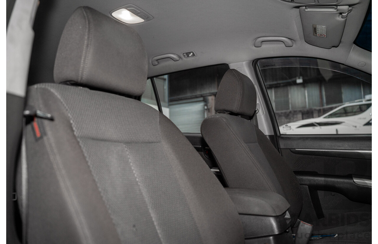 07/2012 Hyundai Santa Fe SLX CRDi (4x4) CM MY12 4d Wagon Black 2.2L 7 Seater