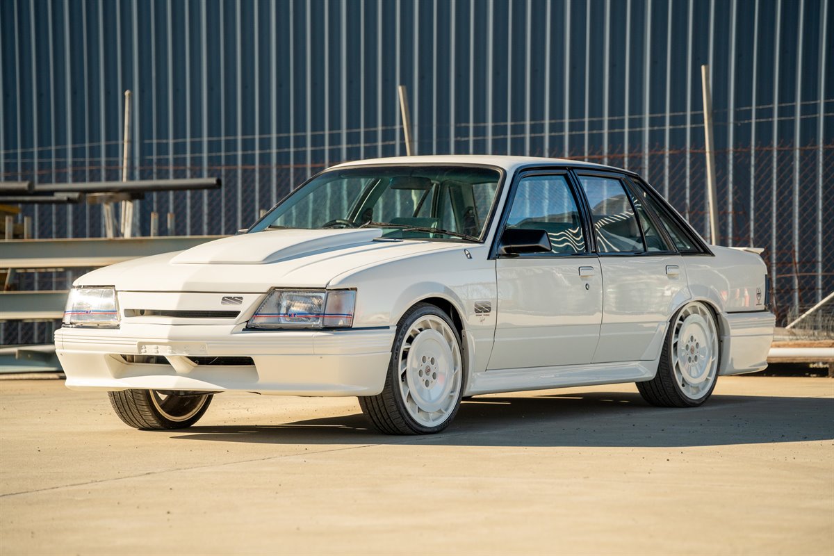 1984 Holden VK Commodore SL Group 3 Tribute