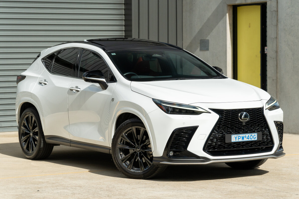 2022 Lexus NX350h F Sport.