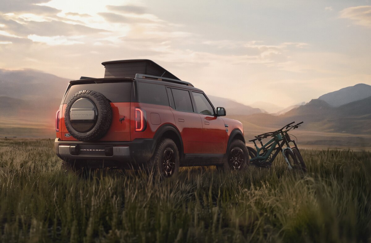 The Bronco Basecamp "Outer Banks" model gets this electronic lifting roof. Photo: Ford Australia.