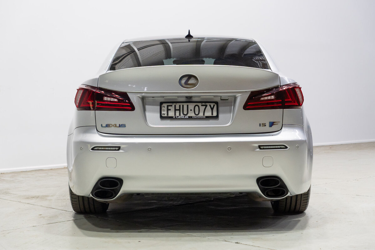Those stacked exhausts pipes mean business.
