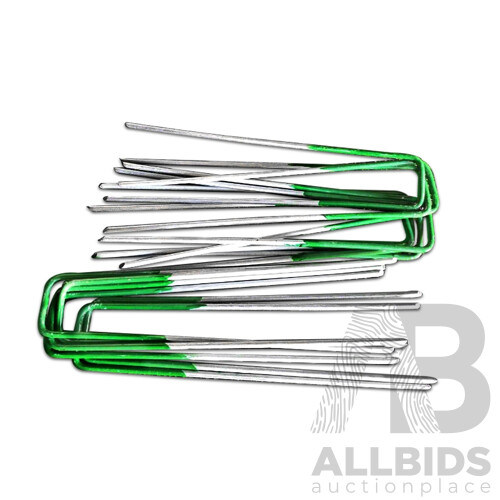 Synthetic Aritifial Grass Pins - Brand New - Free Shipping