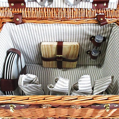 4 Person Picnic Basket Set with Cheese Board Blanket - Brand New - Free Shipping