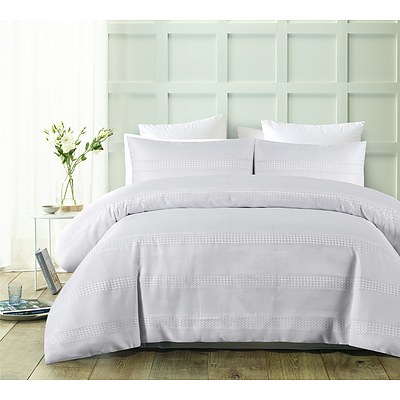 White Waffle Stripe Jacquard Quilt Cover Set - King Bed - RRP: $109
